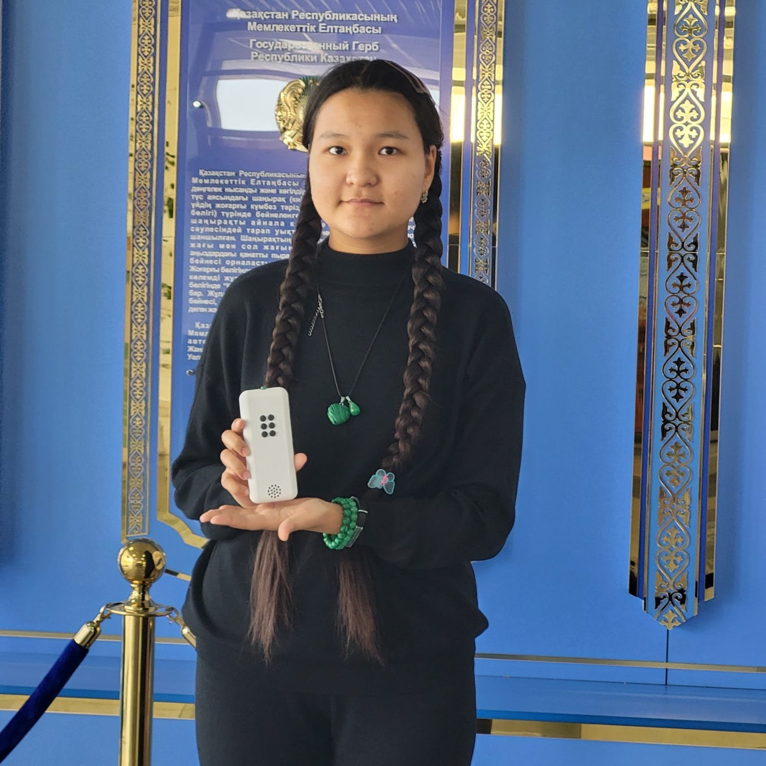 NIS өнертапқышы нашар көретін жандарға арналған құрылғыны жасап шықты